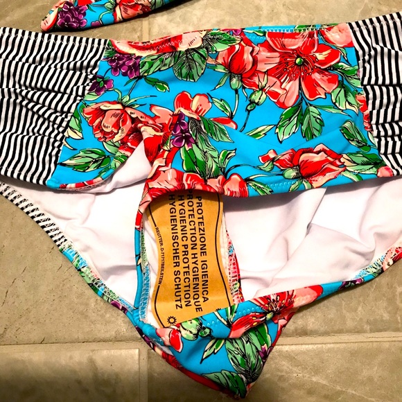 Cupshe Retro Bikini - Picture 4 of 4